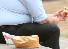 میزان غذای مصرفی که از عوامل تغذیه‌ای به حساب می‌آید و پدیده چاقی از عوامل بروز سرطان‌ها هستند.