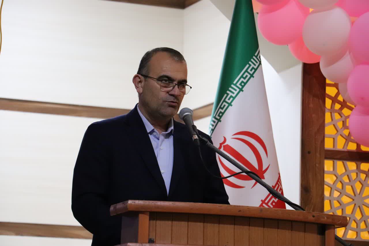 مدیرکل آموزش و پرورش مازندران؛  مدرسه کانون اندیشه های نو وخلاق است