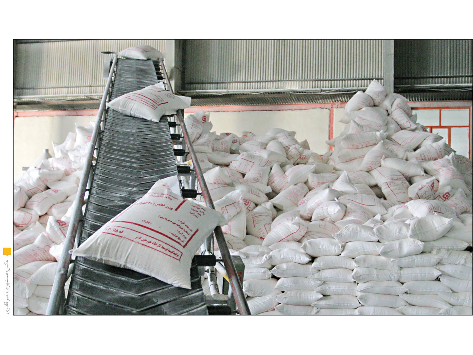 تأمین و توزیع بدون مشکل آرد در محمودآباد