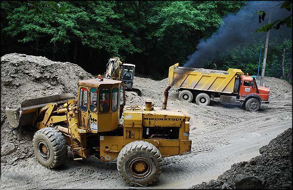 توقف معدن آلاینده جاده هراز با حکم محیط زیست آمل