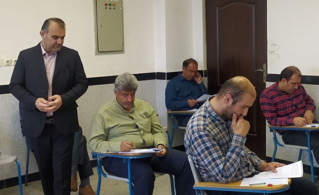 بازدید مدیرکل آموزش و پرورش مازندران از برگزاری آزمون اعزام به خارج فرهنگیان/ ۵۳۴ فرهنگی استان در آزمون شرکت کردند