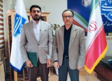 تقدیر رئیس دانشکده ملی مهارت محمودآباد از محسن یوسفی مسئول روابط عمومی به مناسبت روز ارتباطات و روابط عمومی