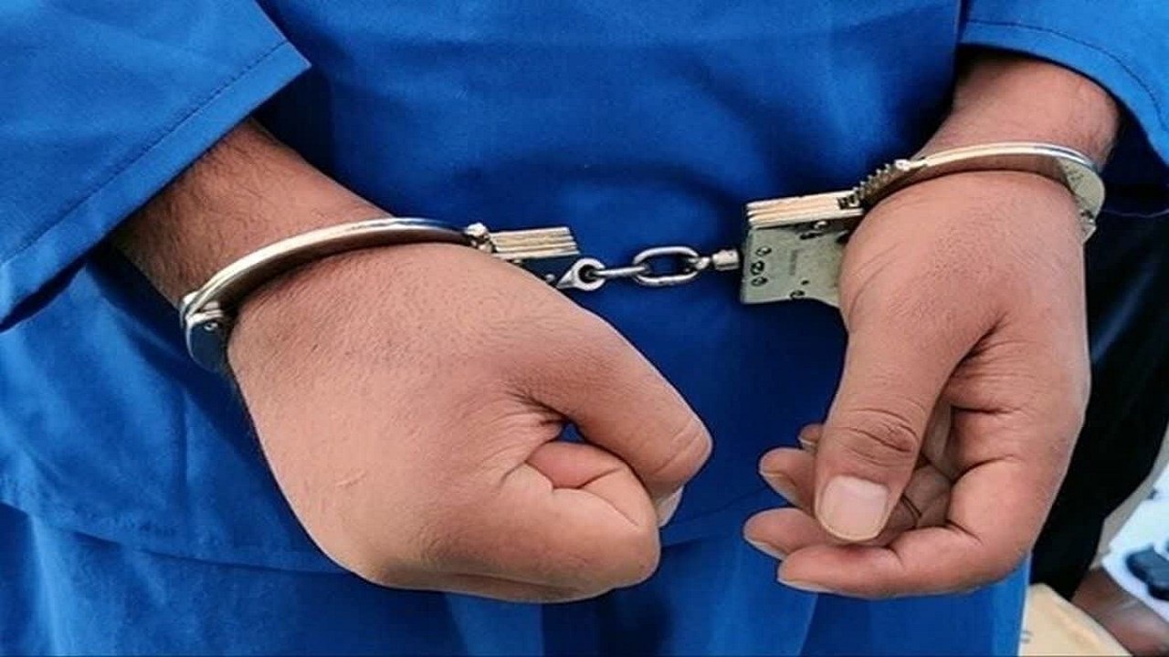 کلاهبردار سابقهدار توسط حفاظت و اطلاعات دادگستری مازندران دستگیر شد