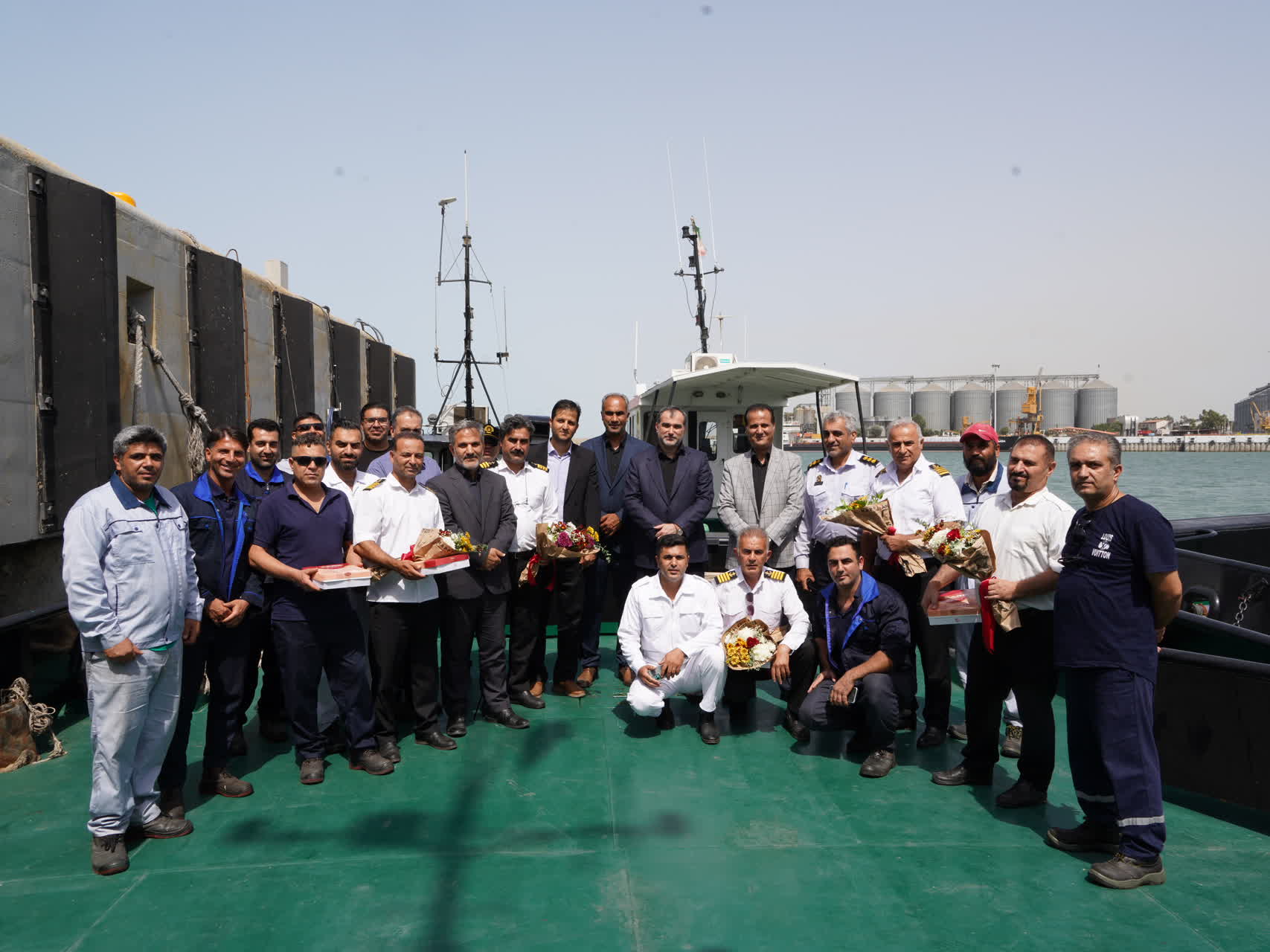 اهمیت نقش دریانوردان در توسعه حمل و نقل دریایی