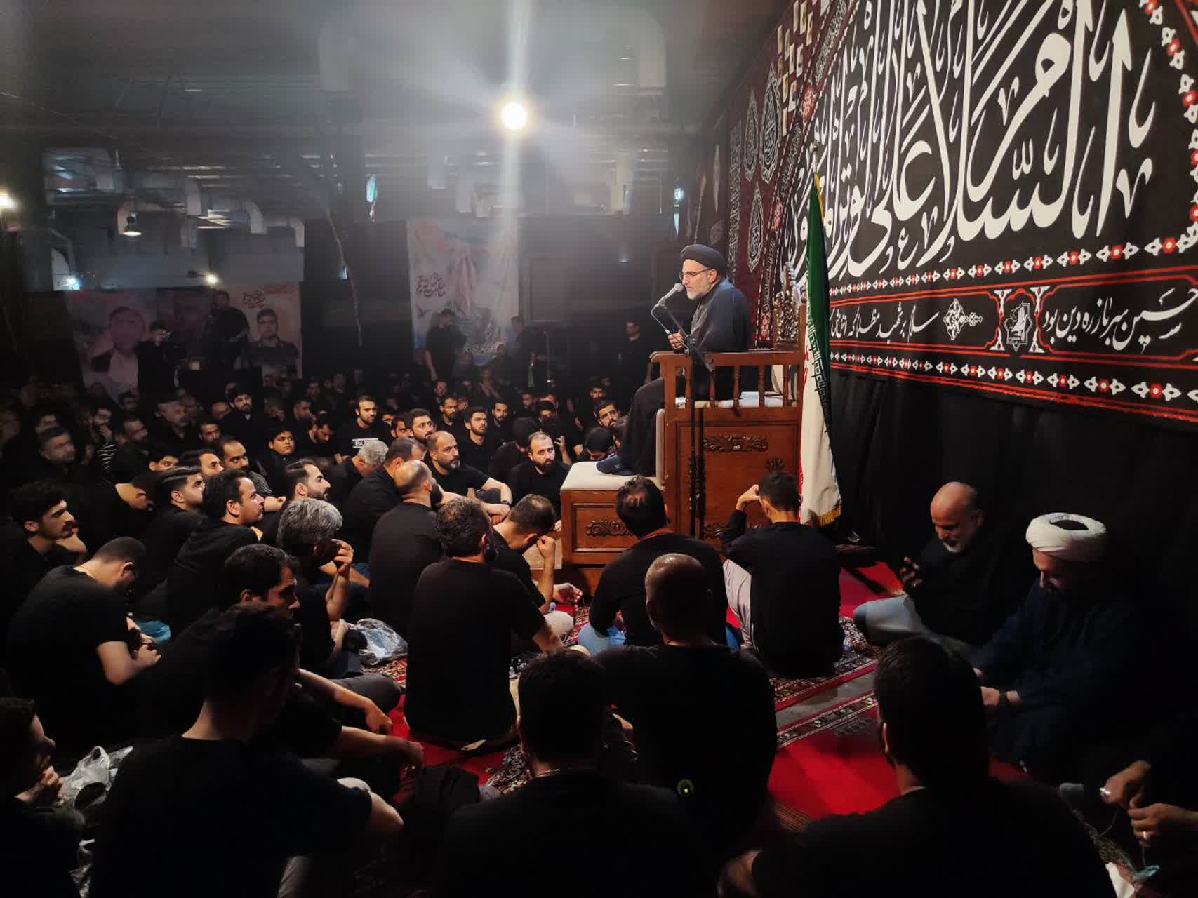 جوانان انس با قرآن را جدی بگیرند/انطباق حرکتهای رهبری با آیات قرآن آشکار است