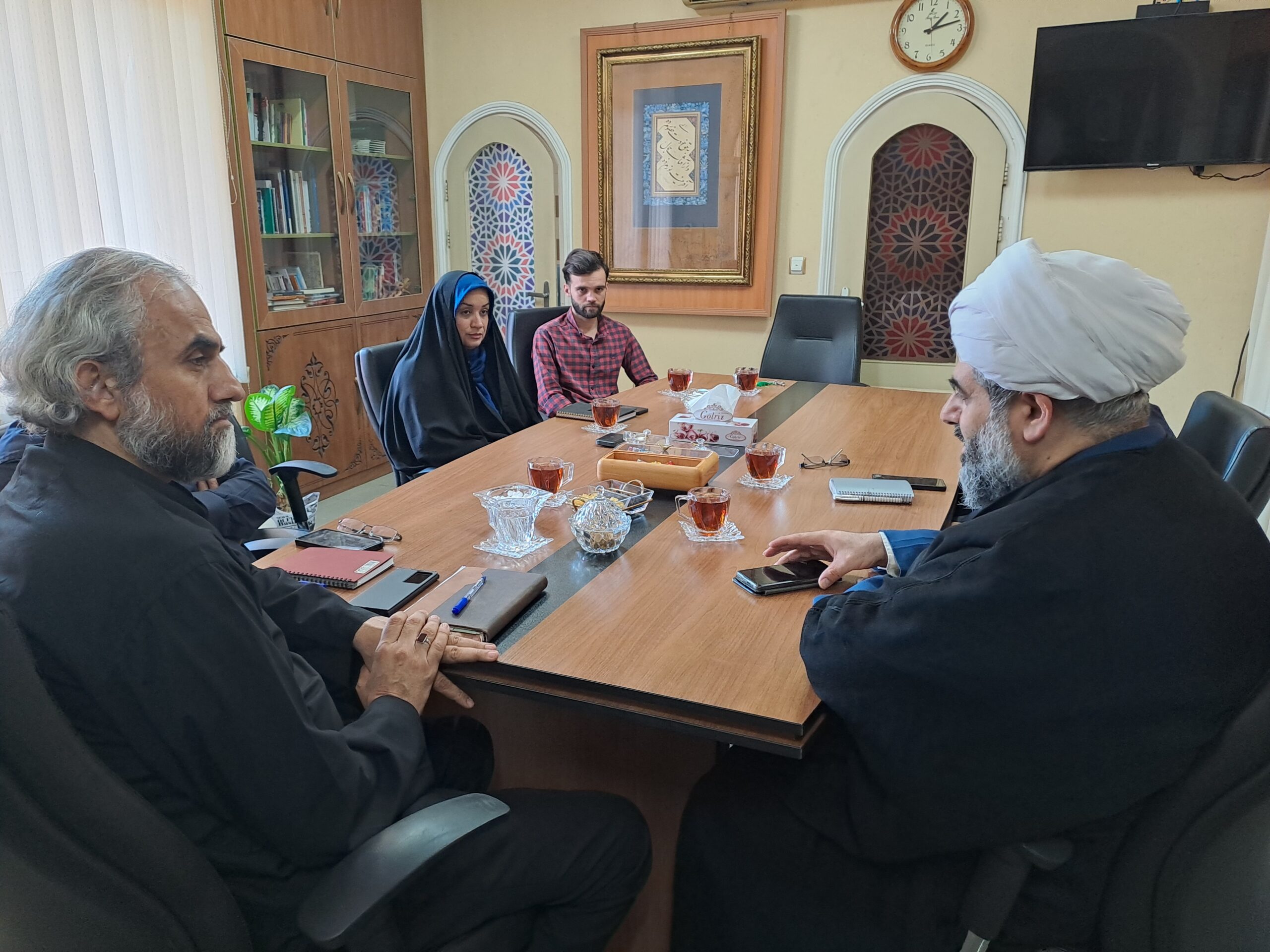 نشست همافزایی مدیران فرهنگی مازندران برای تحقق تولیدات فاخر و تربیت هنرمندان انقلابی