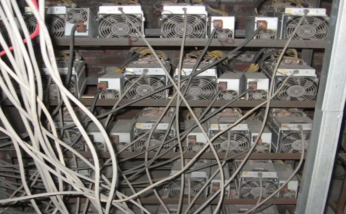 کشف ۸ دستگاه ماینر غیرمجاز در محمودآباد