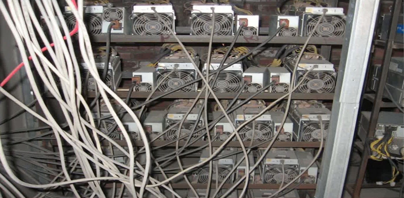 کشف ۸ دستگاه ماینر غیرمجاز در محمودآباد
