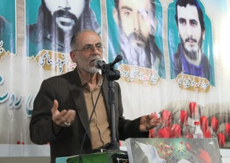 مبنای وفاق، گفتمان امامین انقلاب و قانون اساسی است