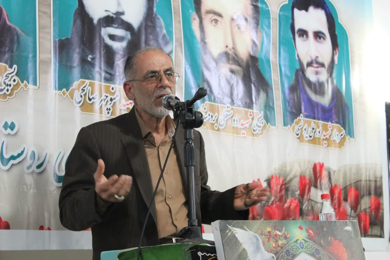 مبنای وفاق، گفتمان امامین انقلاب و قانون اساسی است