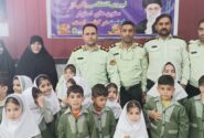 بازدید دانش آموزان به مناسبت هفته نیروی انتظامی از کلانتری یازده شهرستان قائمشهر