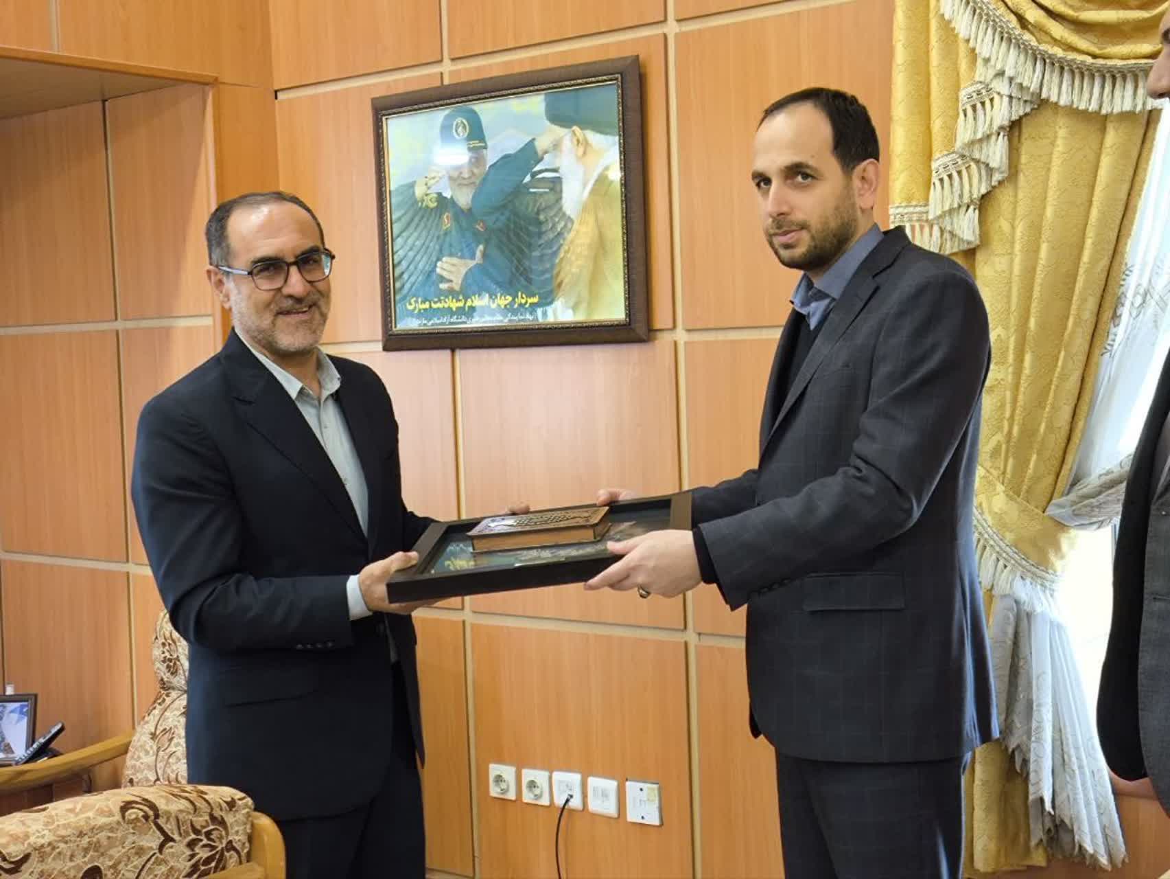 تاکید مدیرکل بنیاد مازندران بر استفاده از ظرفیت نخبگان در بهبود برنامه های آموزشی